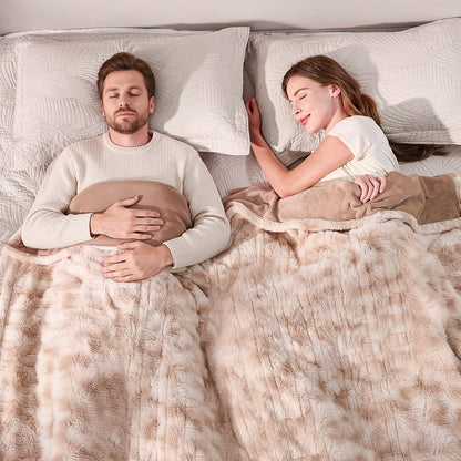 Ocuuziisu 90" × 100" Electric Blanket, King Size Heated Blanket, Brushed Faux Fur & Flannel, 9 Heat Levels, 1–10H Timer, Camel